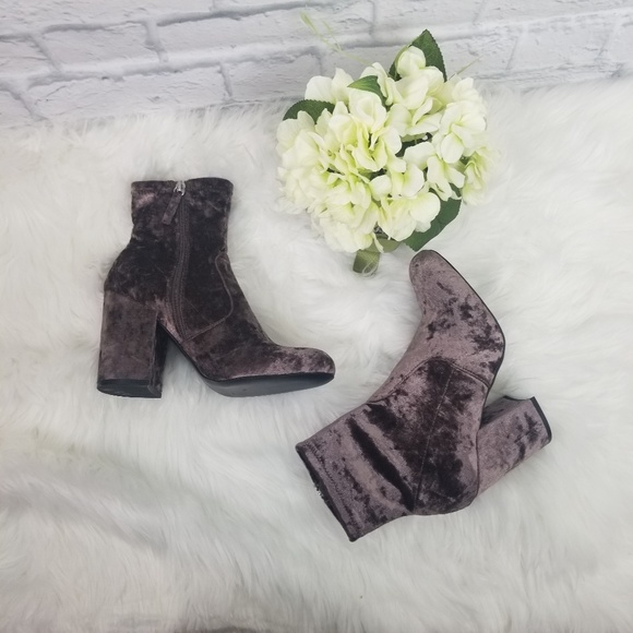 Steve Madden Shoes - Steve Madden| Gaze Velvet Booties Size 9